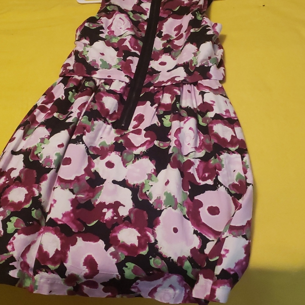Dress - Picture 2 of 2